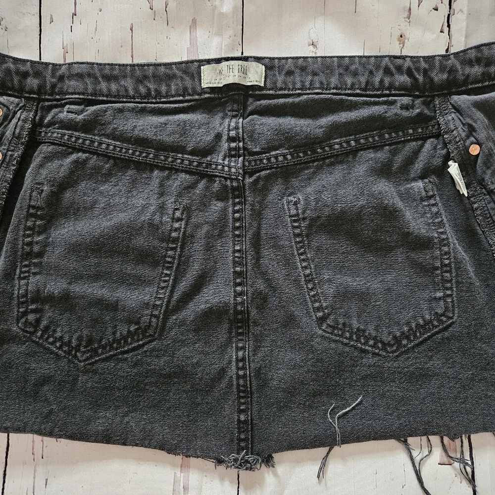 Free People We The Free Women's Black Denim Skirt Size 26 - Picture 5 of 6